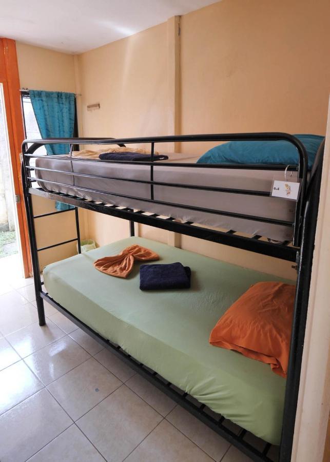 Kalunay Hostel Puerto Viejo de Talamanca Екстериор снимка