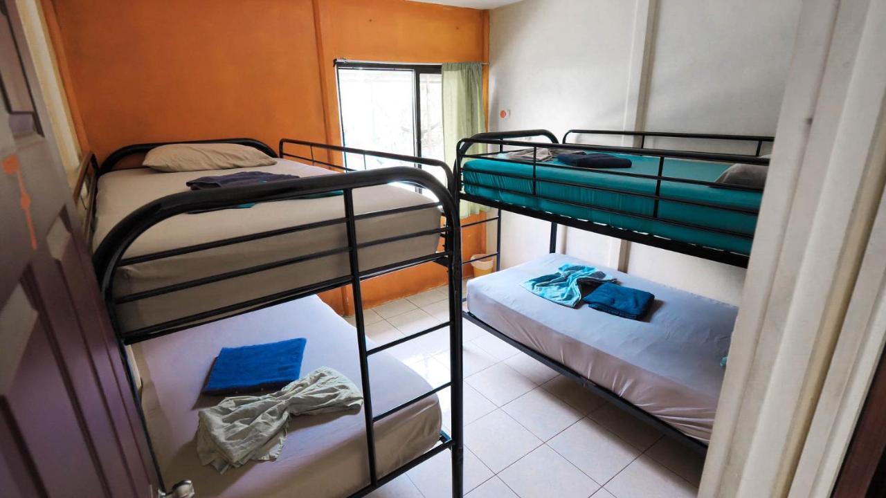 Kalunay Hostel Puerto Viejo de Talamanca Екстериор снимка