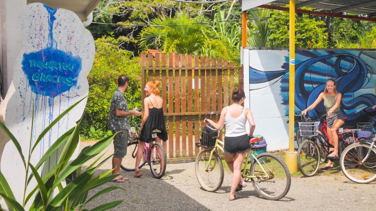 Kalunay Hostel Puerto Viejo de Talamanca Екстериор снимка