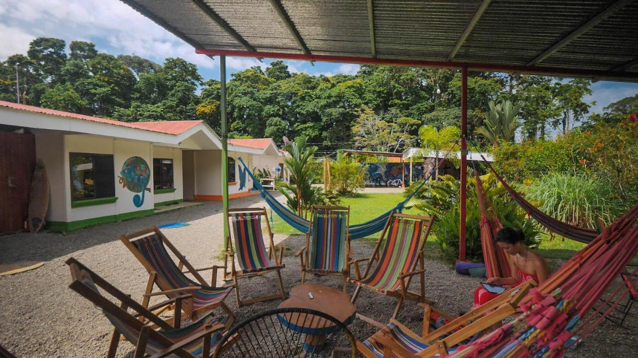Kalunay Hostel Puerto Viejo de Talamanca Екстериор снимка