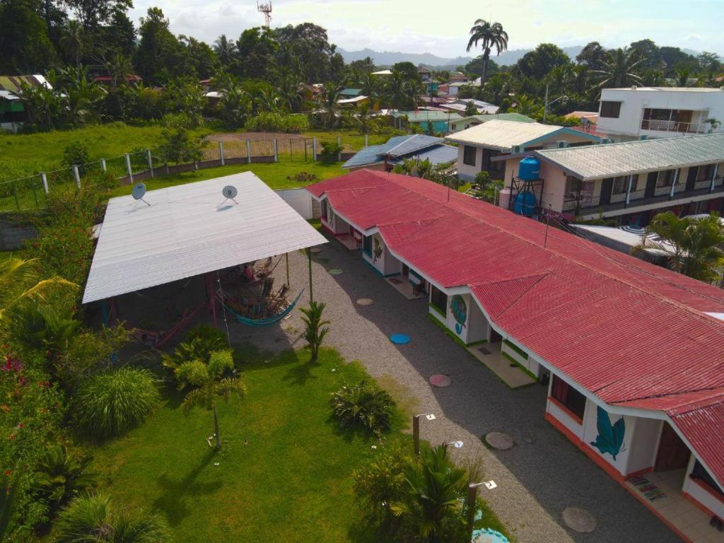 Kalunay Hostel Puerto Viejo de Talamanca Екстериор снимка