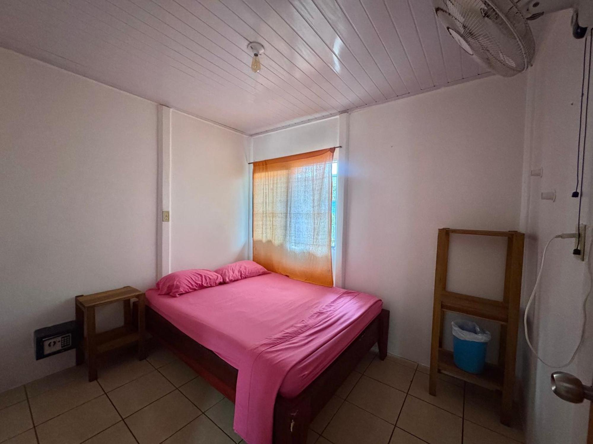 Kalunay Hostel Puerto Viejo de Talamanca Екстериор снимка