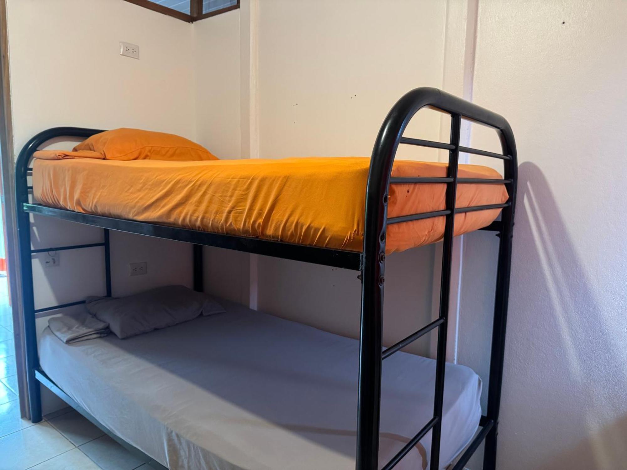 Kalunay Hostel Puerto Viejo de Talamanca Екстериор снимка